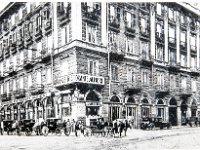 1929 ristorante Alfieri  piazza Solferino a fianco del teatro, aperto nel 1873. Chiuso nel 1940.